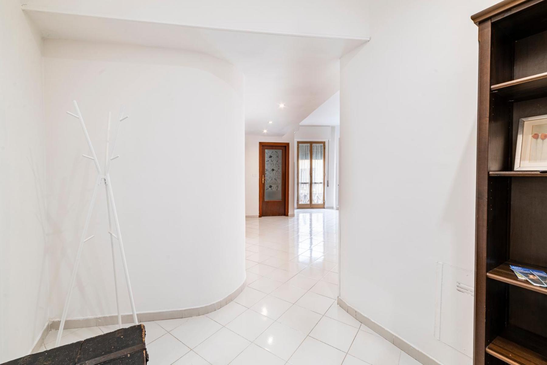 Casa Arenula By Domusextra Apartment Napoli Ngoại thất bức ảnh